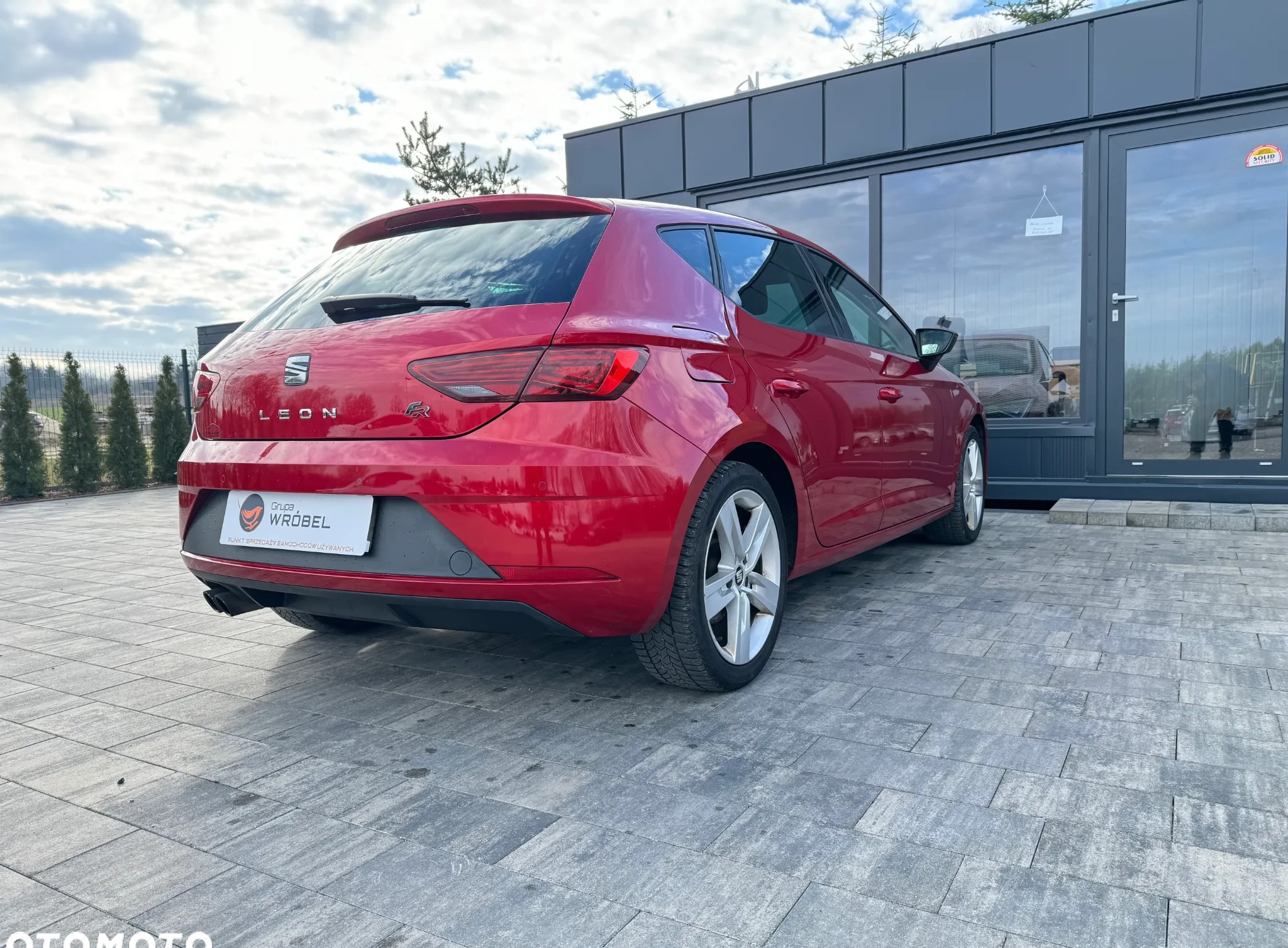 Seat Leon cena 54900 przebieg: 150600, rok produkcji 2018 z Miastko małe 232